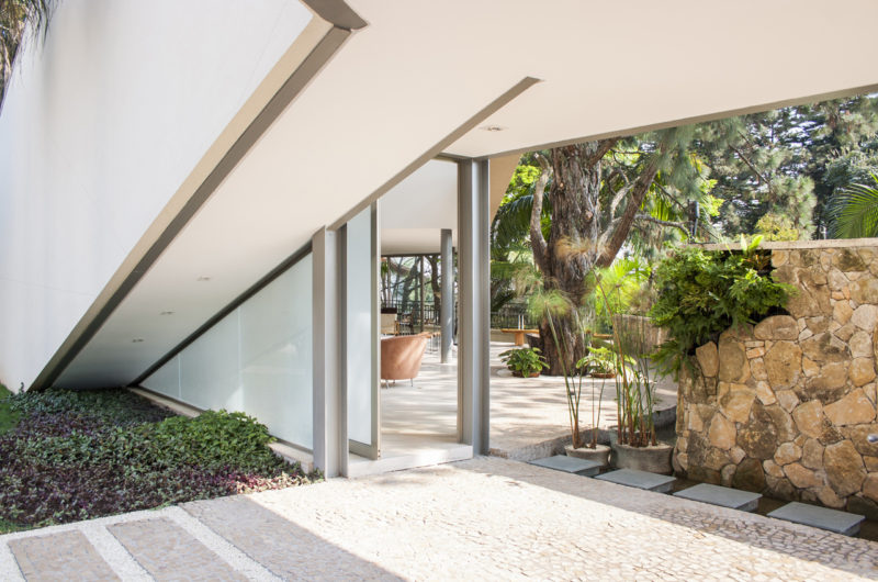 Particular Offset House by Shieh Arquitectos Associados particular offset house by shieh arquitectos associados b329457