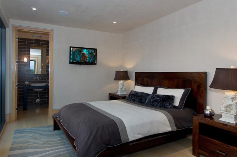 Plush Residence in California with Interiors by Lori Dennis plush residence in california with interiors by lori dennis 555a4ce