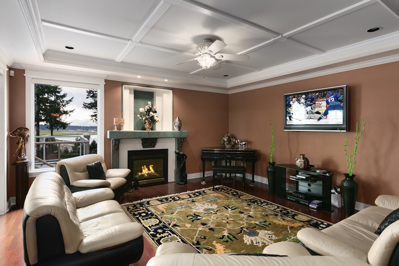 Prestigious Italian Waterfront Manor prestigious italian waterfront manor 2520040