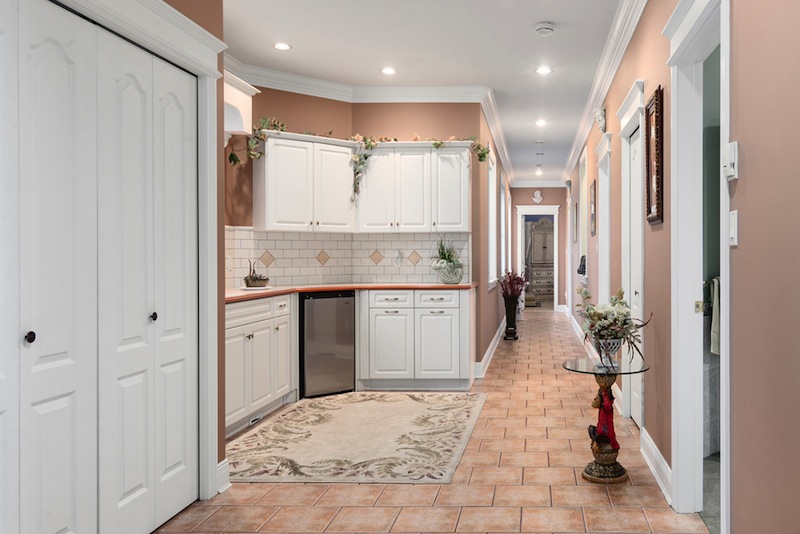 Prestigious Italian Waterfront Manor prestigious italian waterfront manor f02048c