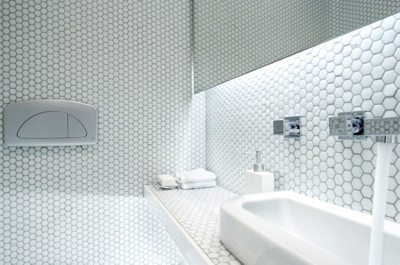 Reassuring Living by the Market by Egue & Seta reassuring living by the market by egue seta 1a0e71a