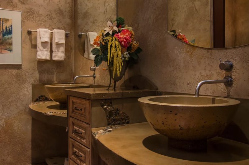 Refined Lakeshore Residence in British Columbia, Canada refined lakeshore residence in british columbia canada 0fdec33