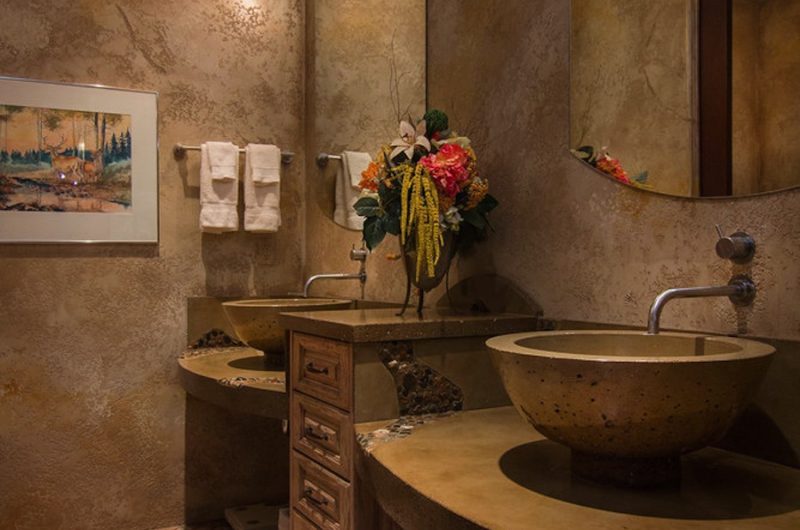 Refined Lakeshore Residence in British Columbia, Canada refined lakeshore residence in british columbia canada 7919266