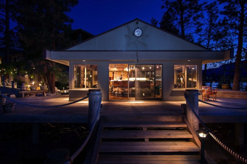 Refined Lakeshore Residence in British Columbia, Canada refined lakeshore residence in british columbia canada ca6b5ff