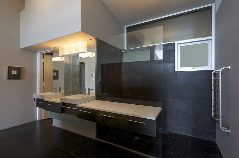 Ridge House On Pender Island, British Columbia, Canada ridge house on pender island british columbia canada f3752bd