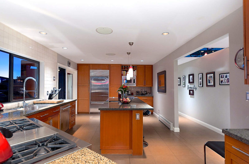 Rockridge Residence in Vancouver rockridge residence in vancouver dbd78db