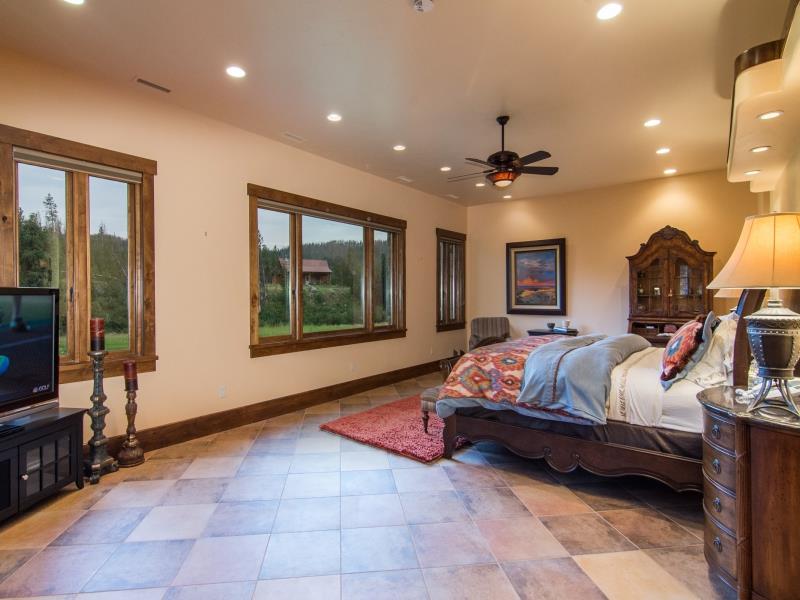 Rustic Eagles Landing Residence In Colorado, United States rustic eagles landing residence in colorado united states 1f874ba