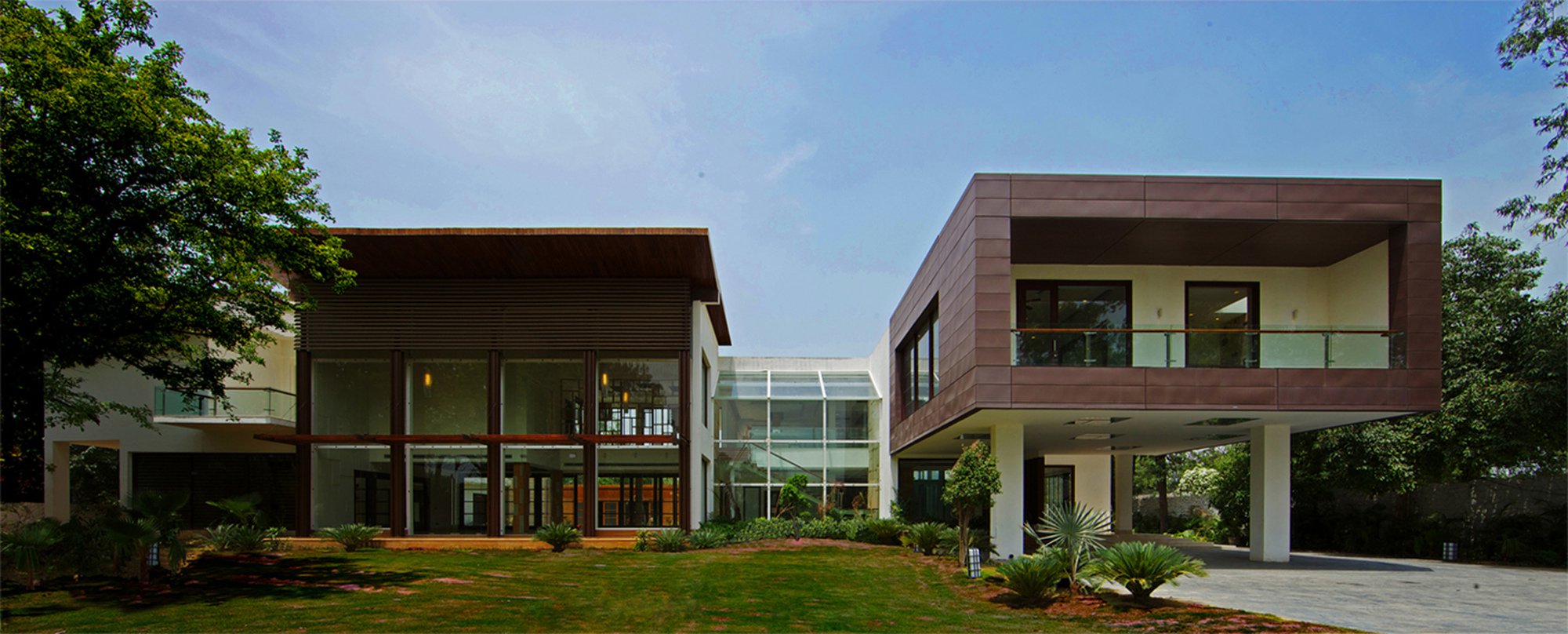 Sachdeva Farmhouse In New Delhi, India sachdeva farmhouse in new delhi india e73db4b