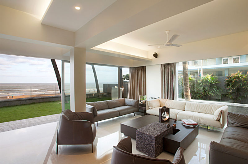 Seamlessly Apartment by the Beach by ZZ Architects seamlessly apartment by the beach by zz architects 6f9013a