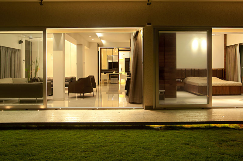 Seamlessly Apartment by the Beach by ZZ Architects seamlessly apartment by the beach by zz architects 9f86746