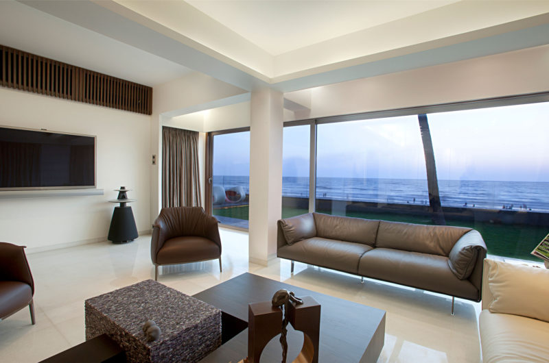 Seamlessly Apartment by the Beach by ZZ Architects seamlessly apartment by the beach by zz architects f096ad3