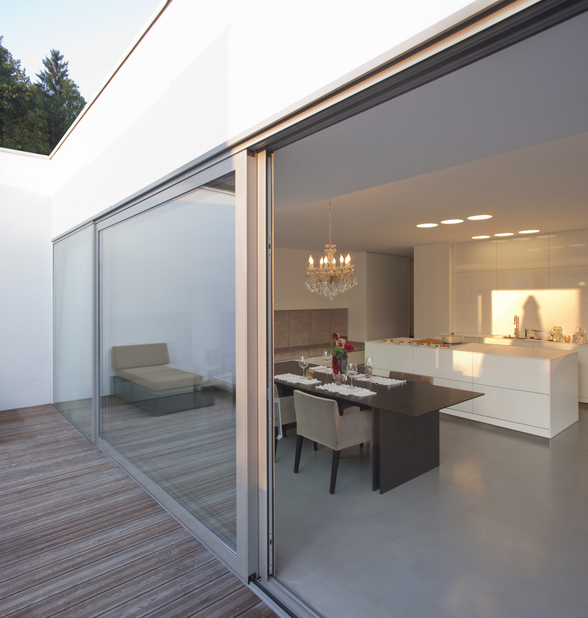 Secluded House S by Smertnik Kraut Architekten secluded house s by smertnik kraut architekten 63c2338