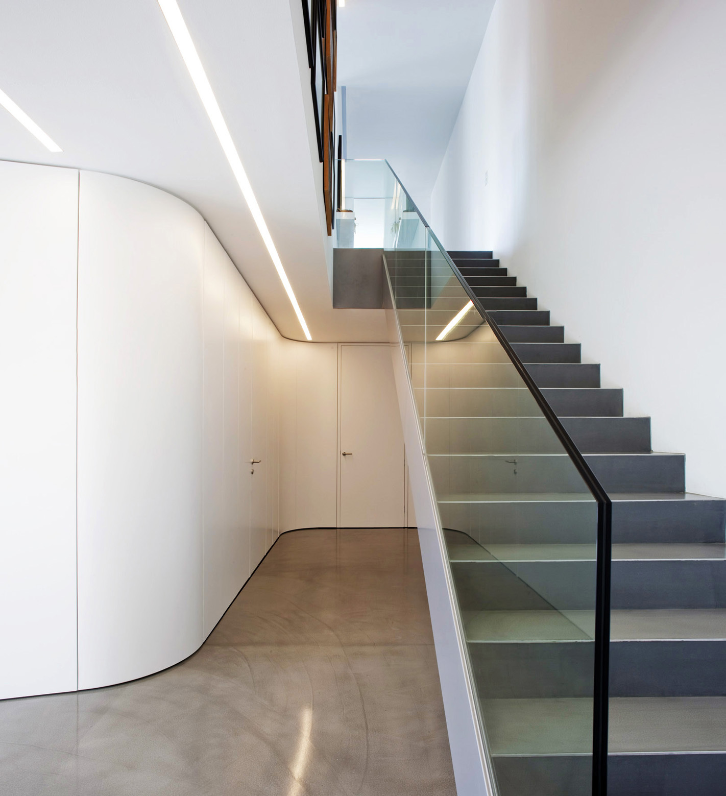 Secluded House S by Smertnik Kraut Architekten secluded house s by smertnik kraut architekten a60f146