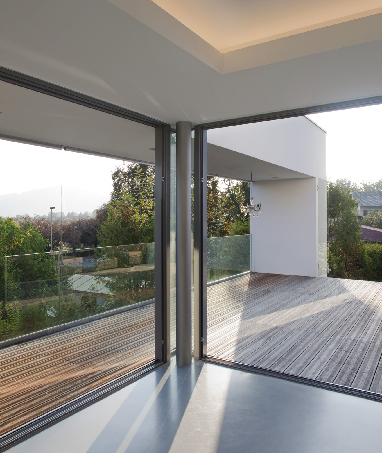 Secluded House S by Smertnik Kraut Architekten secluded house s by smertnik kraut architekten badcaff