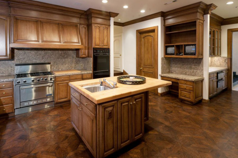 Sharon Stone’s Luxury Residence in Beverly Hills for Sale sharon stones luxury residence in beverly hills for sale 751bff1