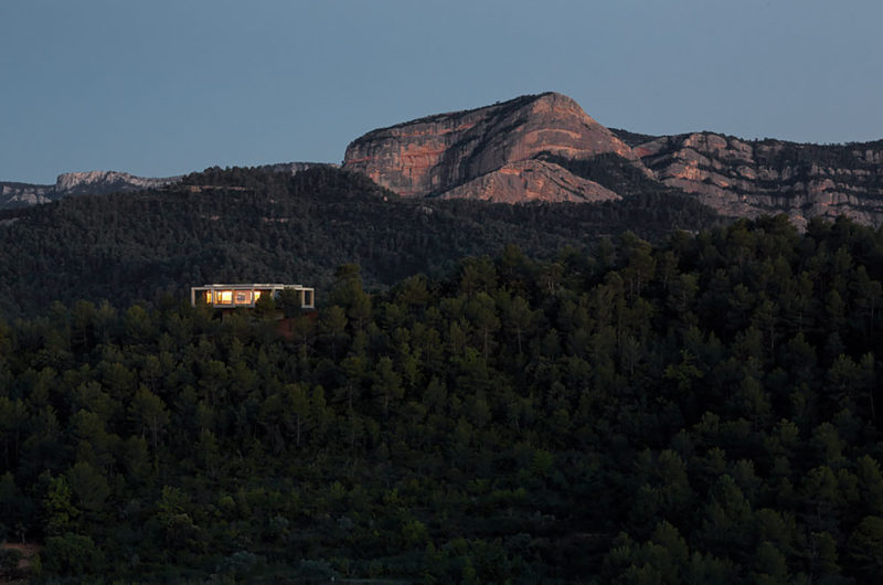 Solo House By Pezo von Ellrichshausen In Teruel, Spain solo house by pezo von ellrichshausen in teruel spain 0d36d88