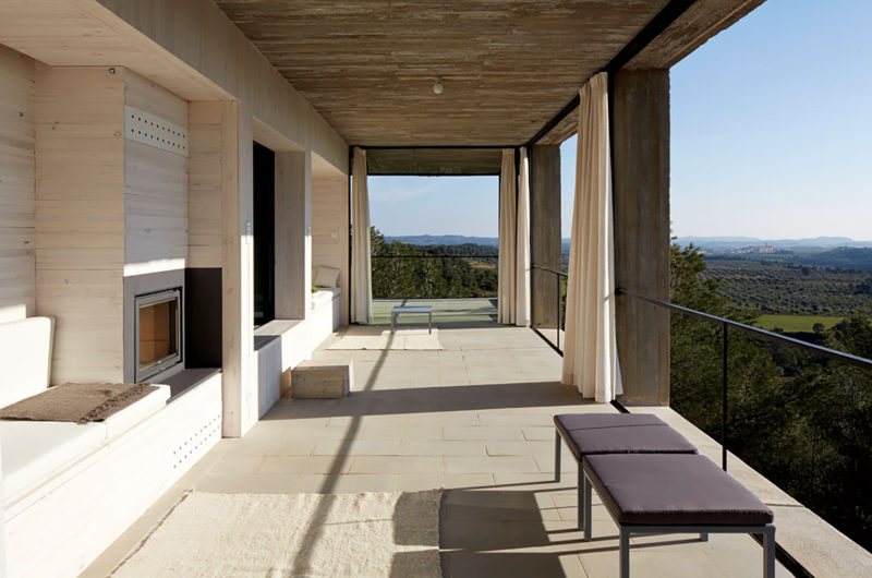 Solo House By Pezo von Ellrichshausen In Teruel, Spain solo house by pezo von ellrichshausen in teruel spain 2b1b16e