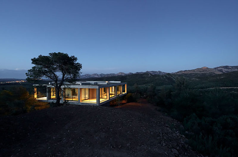 Solo House By Pezo von Ellrichshausen In Teruel, Spain solo house by pezo von ellrichshausen in teruel spain 2e3151d
