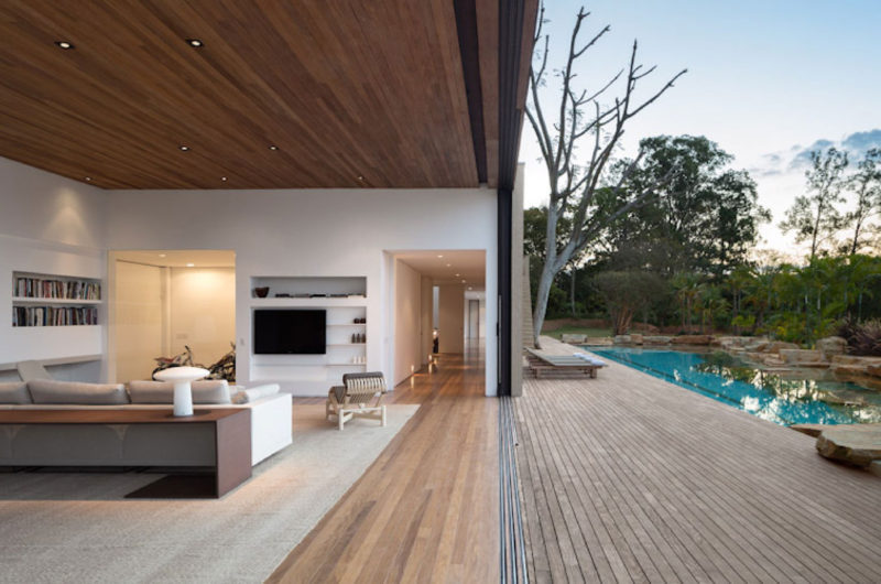 Soothing Casa Itu by Studio Arthur Casas soothing casa itu by studio arthur casas 327b8ae