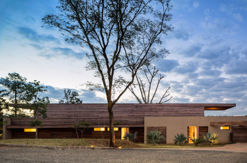 Soothing Casa Itu by Studio Arthur Casas soothing casa itu by studio arthur casas 5154a20