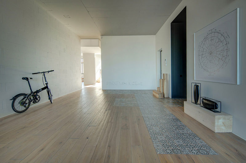 Spacious And Inviting Loft In Kiev, Ukraine spacious and inviting loft in kiev ukraine 0ee70d2