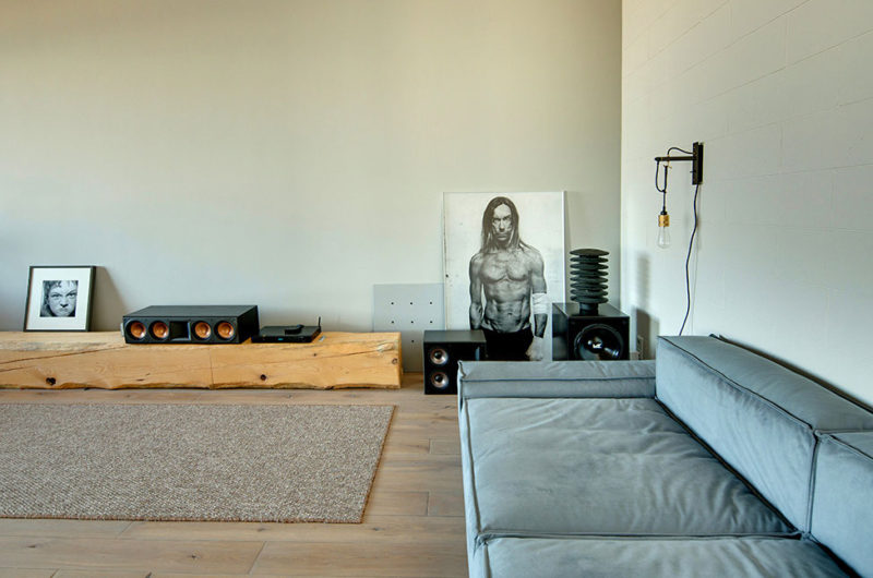 Spacious And Inviting Loft In Kiev, Ukraine spacious and inviting loft in kiev ukraine 1bc1f85