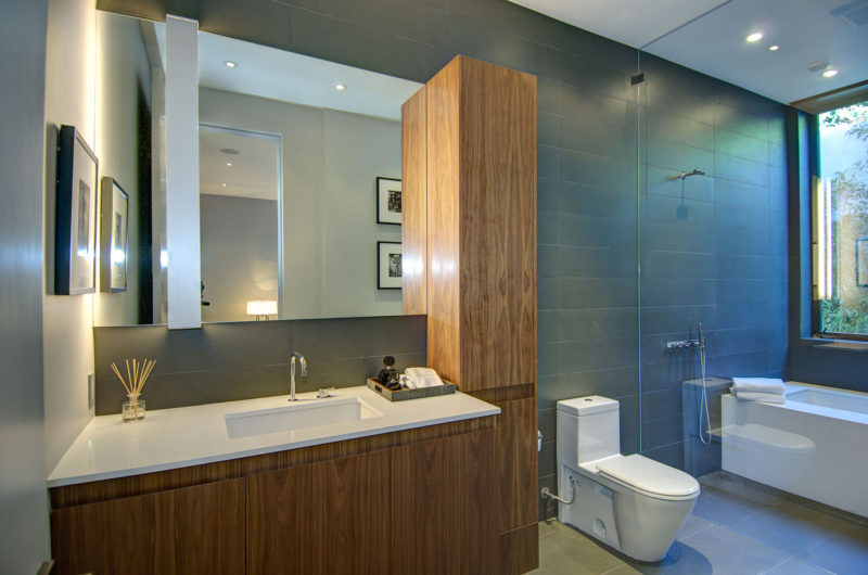 Spacious and Luxurious Home in Los Angeles, California spacious and luxurious home in los angeles california 1d56862