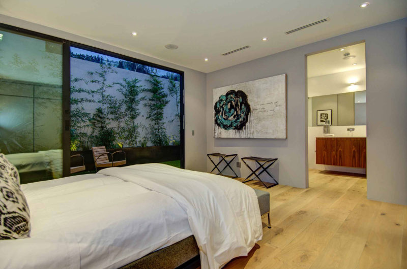 Spacious and Luxurious Home in Los Angeles, California spacious and luxurious home in los angeles california 6a3ea4f