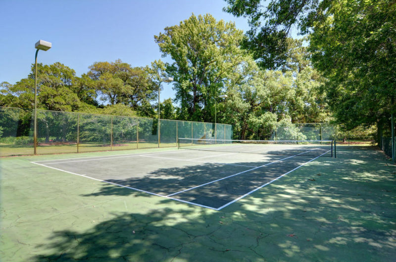 Splendid White Hall Residence in North Carolina, USA splendid white hall residence in north carolina usa 7a6e708