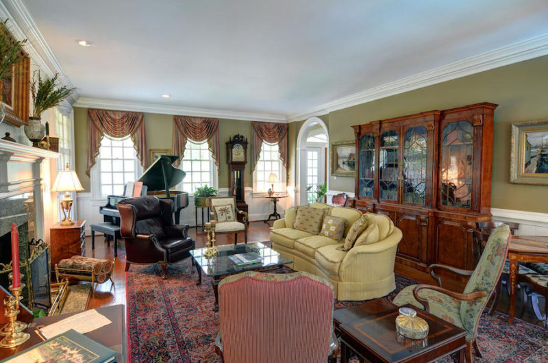 Splendid White Hall Residence in North Carolina, USA splendid white hall residence in north carolina usa 808a923