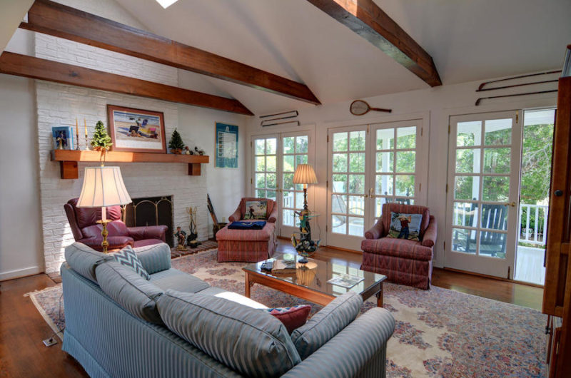 Splendid White Hall Residence in North Carolina, USA splendid white hall residence in north carolina usa e3ca8c8