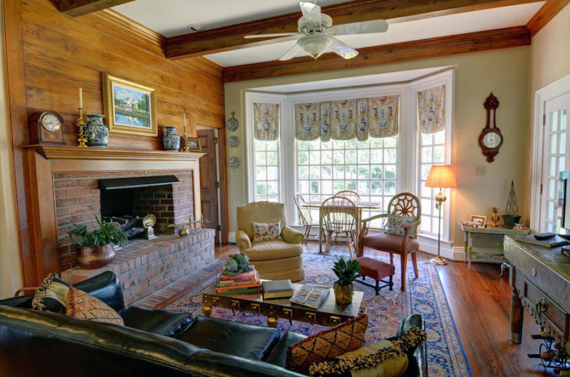 Splendid White Hall Residence in North Carolina, USA splendid white hall residence in north carolina usa f69a206