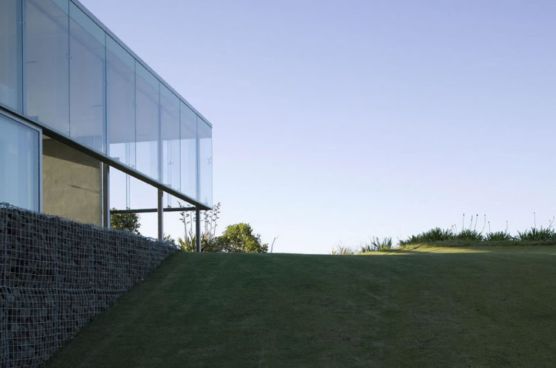 Stunning Cliff House by Fearon Hay Architects stunning cliff house by fearon hay architects fea2924