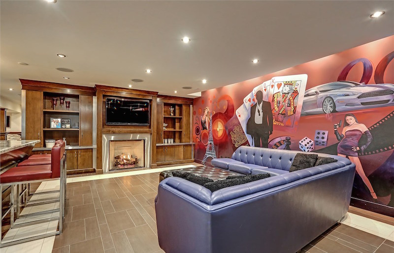 Stunning Lakefront Home In Mississauga, Ontario, Canada stunning lakefront home in mississauga ontario canada 8775cbb