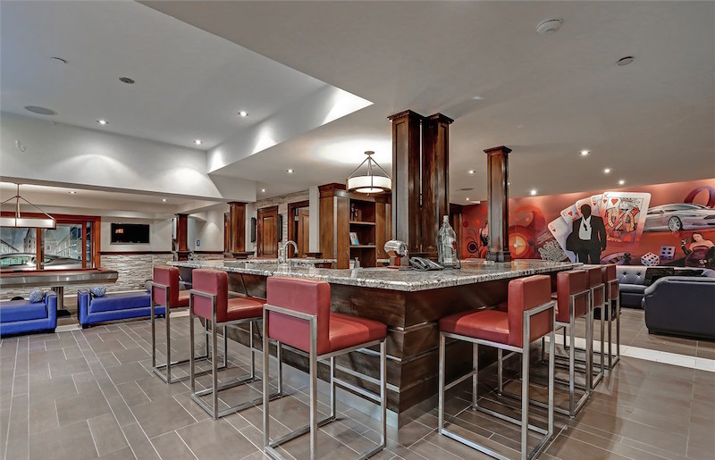 Stunning Lakefront Home In Mississauga, Ontario, Canada stunning lakefront home in mississauga ontario canada b133245