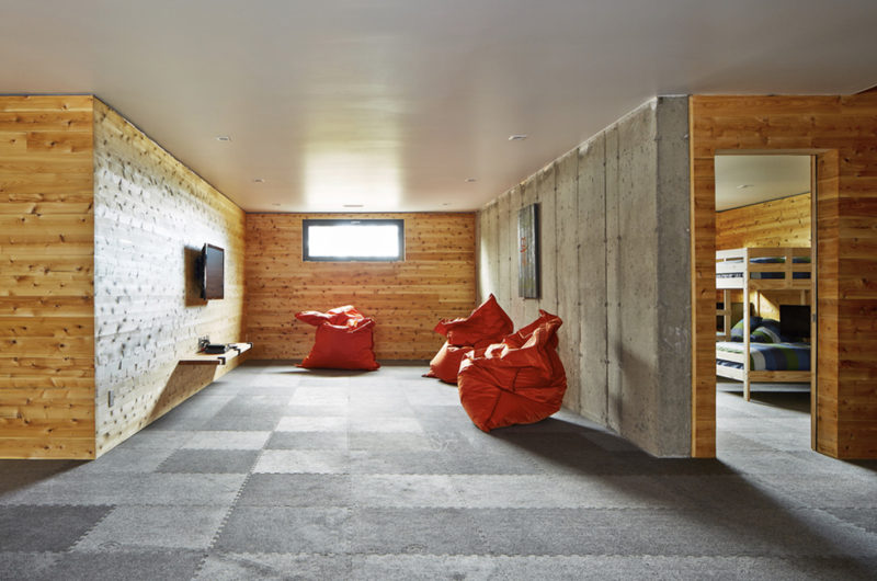 Stunning Malbaie VIII Residence In Cap-à-l'Aigle, Canada stunning malbaie viii residence in cap laigle canada 4a82856