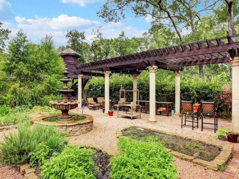 Stunning Mediterranean-Style Home In Houston, Texas stunning mediterranean style home in houston texas 12b5492