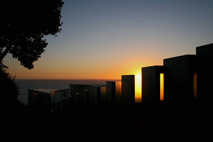 Stunning Razor Residence by Wallace E. Cunningham stunning razor residence by wallace e cunningham 314898e