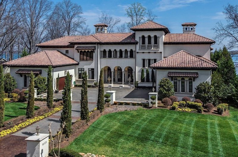 Sumptuous Cornelius Waterfront Estate In North Carolina, USA sumptuous cornelius waterfront estate in north carolina usa 86df0ce