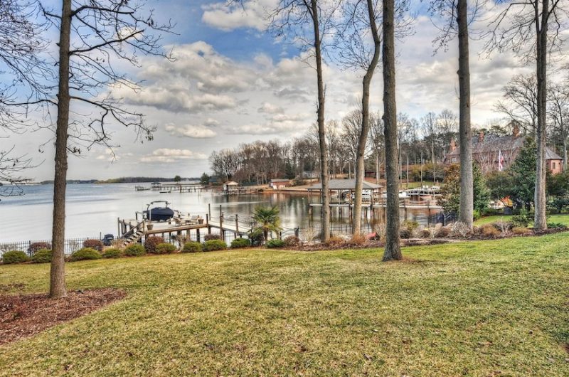 Sumptuous Cornelius Waterfront Estate In North Carolina, USA sumptuous cornelius waterfront estate in north carolina usa 8a532d1