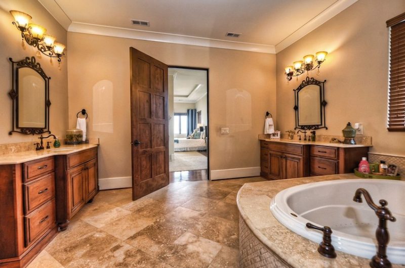 Sumptuous Cornelius Waterfront Estate In North Carolina, USA sumptuous cornelius waterfront estate in north carolina usa 9383655