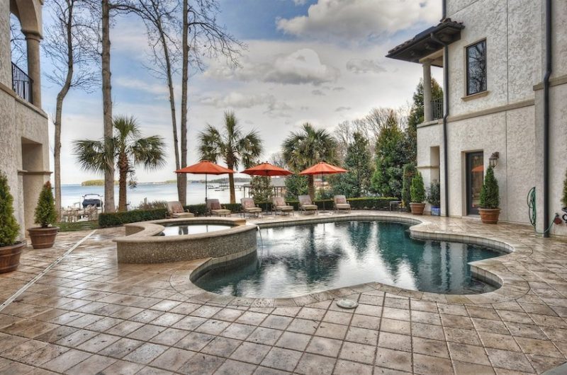 Sumptuous Cornelius Waterfront Estate In North Carolina, USA sumptuous cornelius waterfront estate in north carolina usa ad1382a