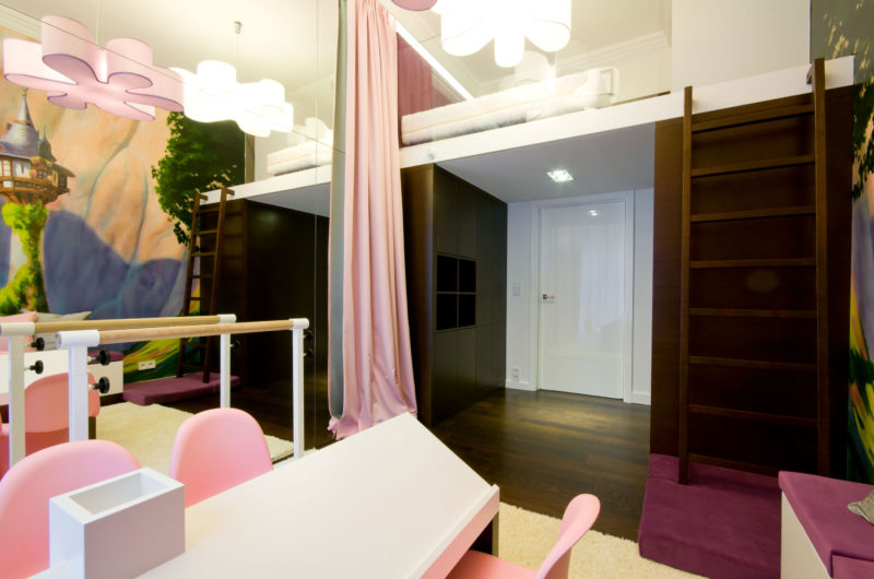 Superb Apartment Near a Park by HOLA Design superb apartment near a park by hola design 44e04ec