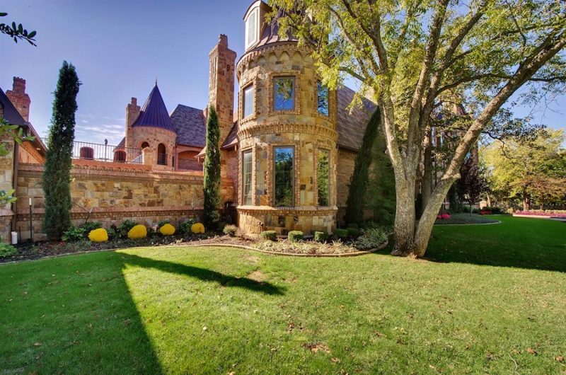 Superb Fit For Royalty Property superb fit for royalty property 6422a3f