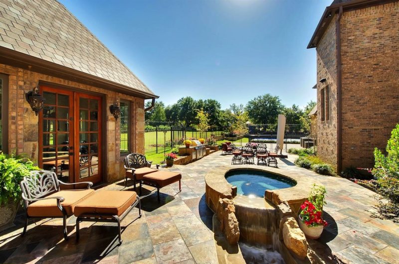 Superb Fit For Royalty Property superb fit for royalty property a3ca7ff