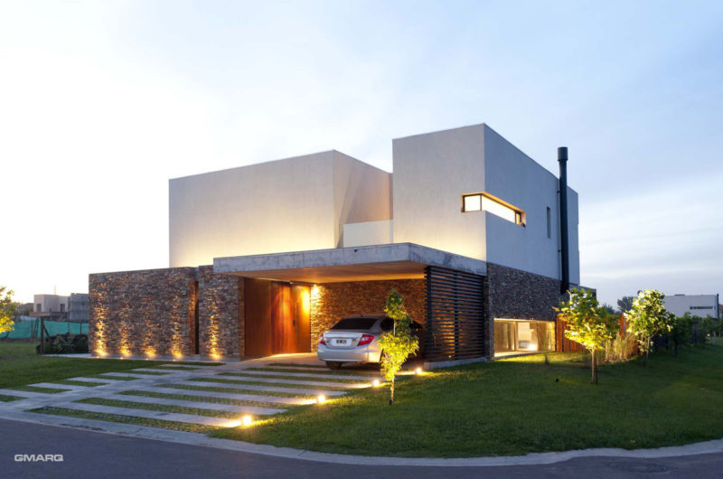 The A House by Estudio GMARQ the a house by estudio gmarq b7b7e4c