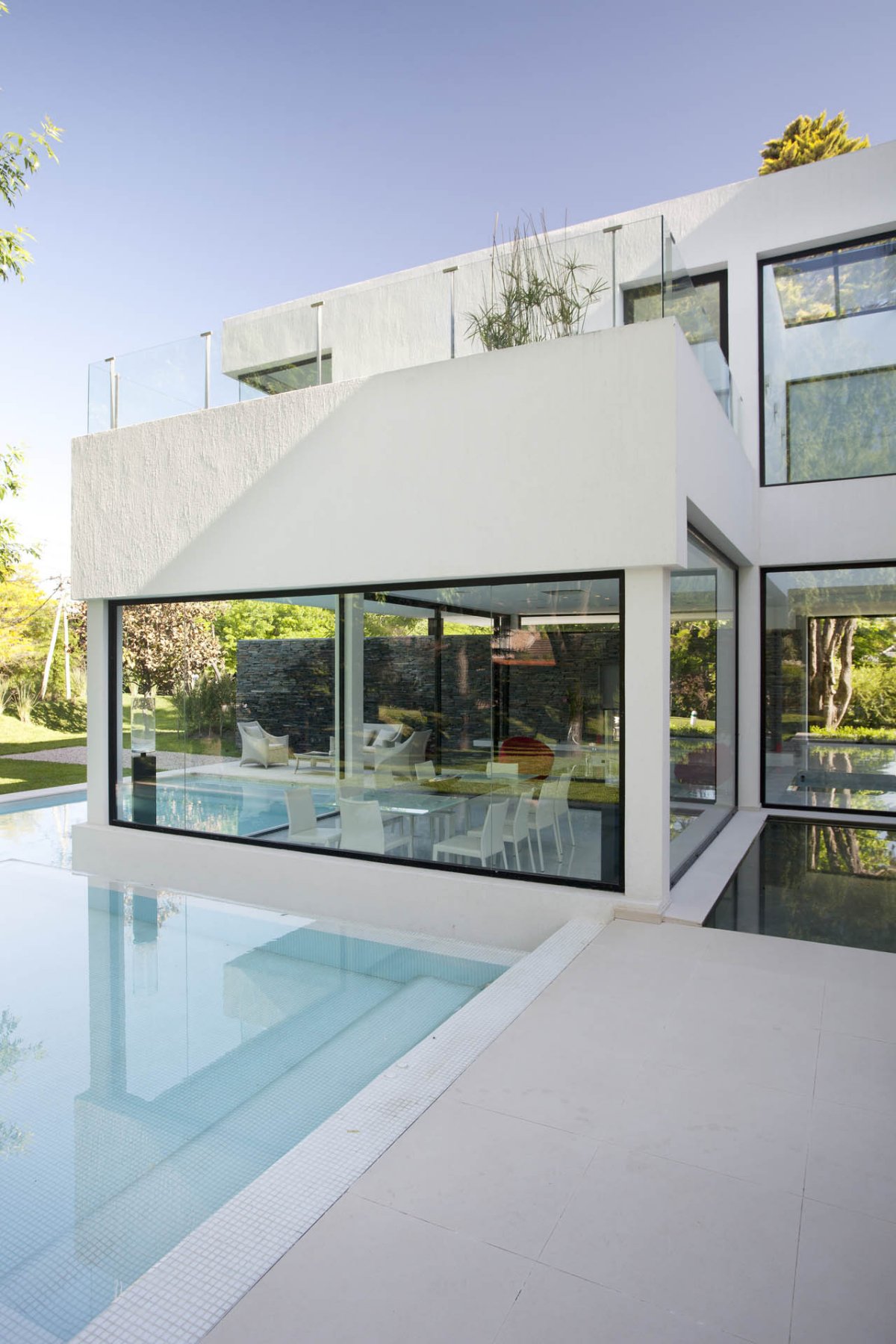 The Carrara House by Andres Remy Arquitectos the carrara house by andres remy arquitectos bce6180