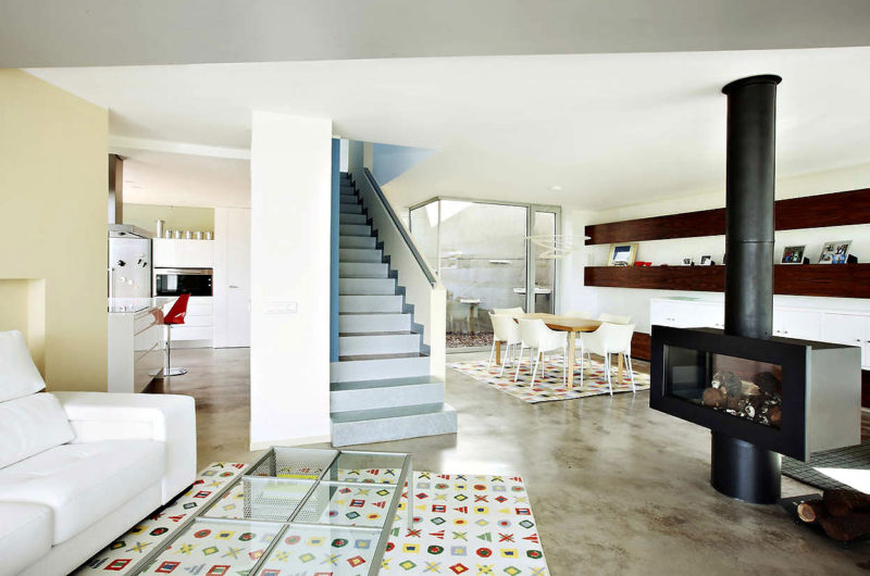 The Contemporary Ripolles-Manrique House in Spain the contemporary ripolles manrique house in spain 6370cf4