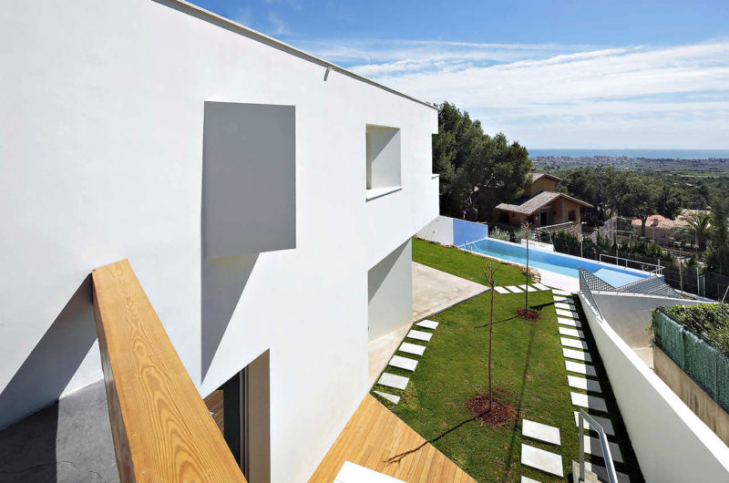 The Contemporary Ripolles-Manrique House in Spain the contemporary ripolles manrique house in spain b37aee4