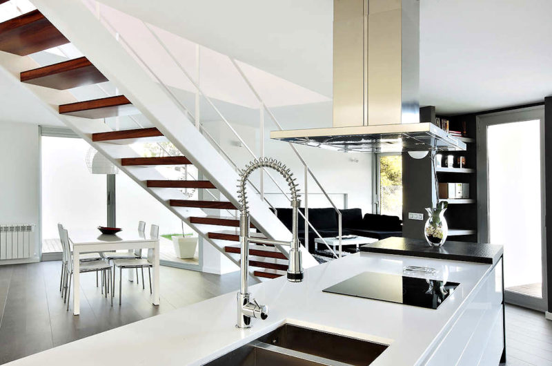 The Contemporary Ripolles-Manrique House in Spain the contemporary ripolles manrique house in spain f28c7b4